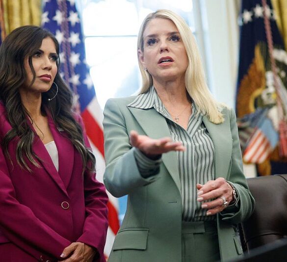 WASHINGTON, DC - SEPTEMBER 15: Attorney General Pam Bondi (R) speaks during an event where U.S. President Donald Trump signed a Presidential Memorandum in the Oval Office on September 15, 2025 in Washington, DC. Trump signed a memorandum that will send members of the National Guard and federal law enforcement agencies to Memphis, Tennessee in an effort to decrease crime in the city. Also pictured is Secretary of Homeland Security Kristi Noem (L). (Photo by Kevin Dietsch/Getty Images)