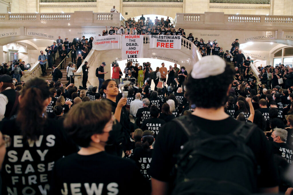 Politics: every community has boundaries — why can’t we jews?