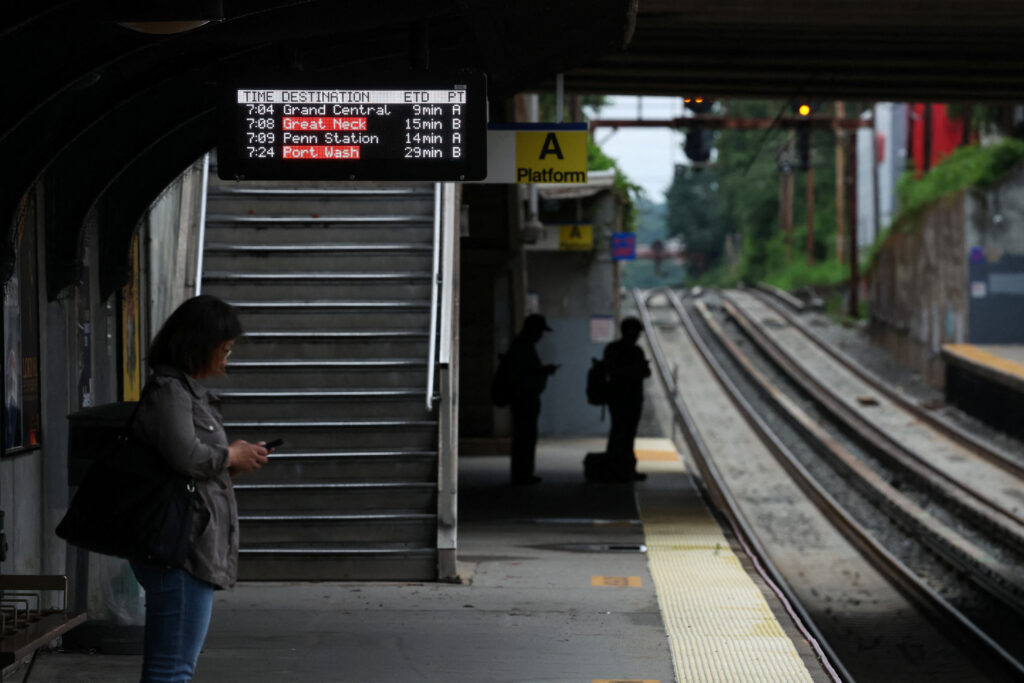 Politics: kathy hochul & mta brass better not buckle to