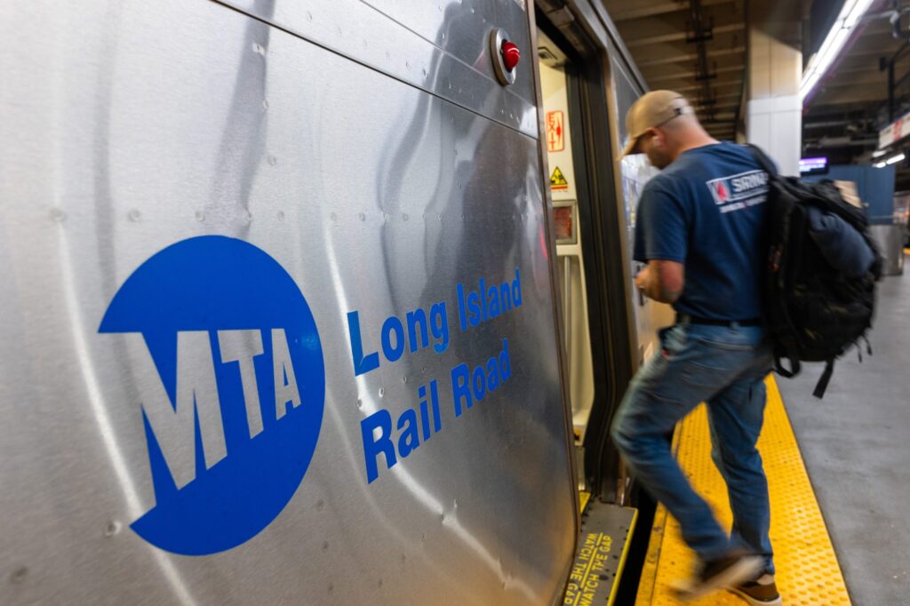 Politics: no deal —why trump shouldn't touch lirr union fight