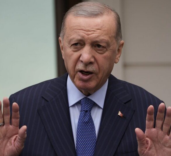 Politics: president donald trump welcomes turkish president recep tayyip erdogan