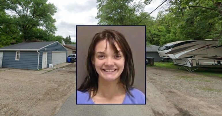 Politics: ‘like splitting wood’: woman used hatchet to try and