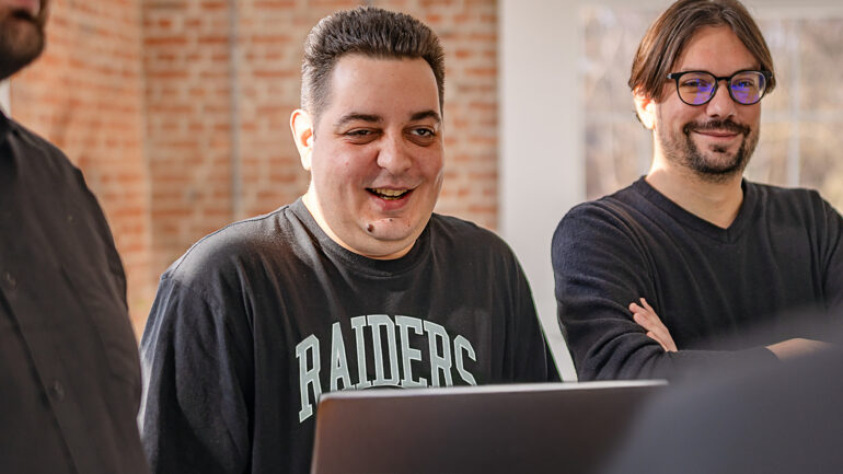 Satire news: fantasy football draft good excuse to see how