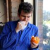 Satire news: first slice of orange suggests eating rest of