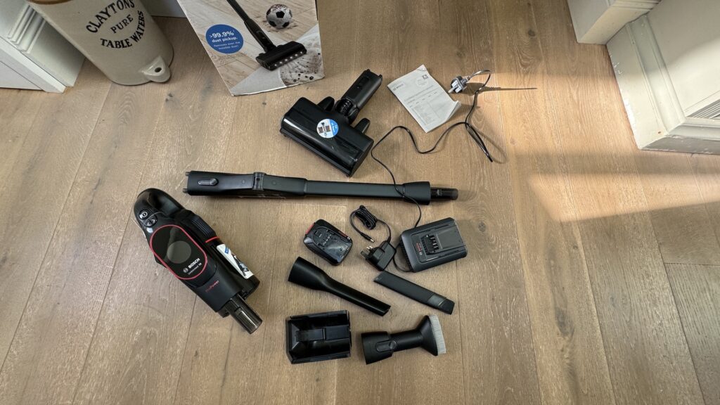 vacuum cleaner review box contents