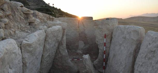 The newly discovered Dolmen I at La Lentejuela necropolis in Teba, Málaga, showing the exceptional preservation of this 5,000-year-old megalithic tomb.