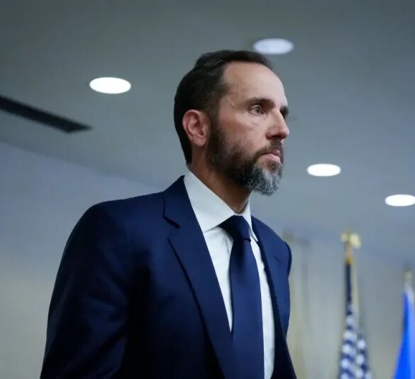WASHINGTON, DC - AUGUST 01: Special Counsel Jack Smith delivers remarks on a recently unsealed indictment including four felony counts against former U.S. President Donald Trump on August 1, 2023 in Washington, DC. Trump was indicted on four felony counts for his alleged efforts to overturn the 2020 election. (Photo by Drew Angerer/Getty Images)