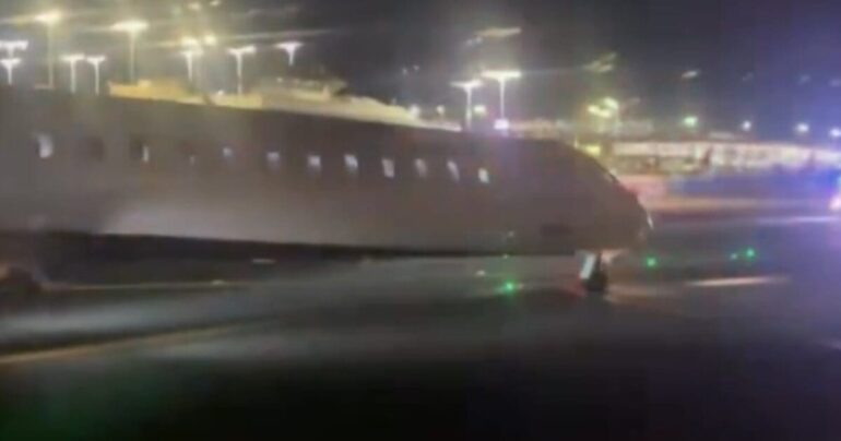 Two Commercial Airplanes Collide At NYC Airport * 100PercentFedUp.com * by Danielle