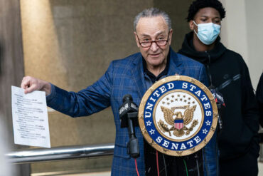 Politics: epic backfire: schumer’s claims on ballroom debunked… – ussa