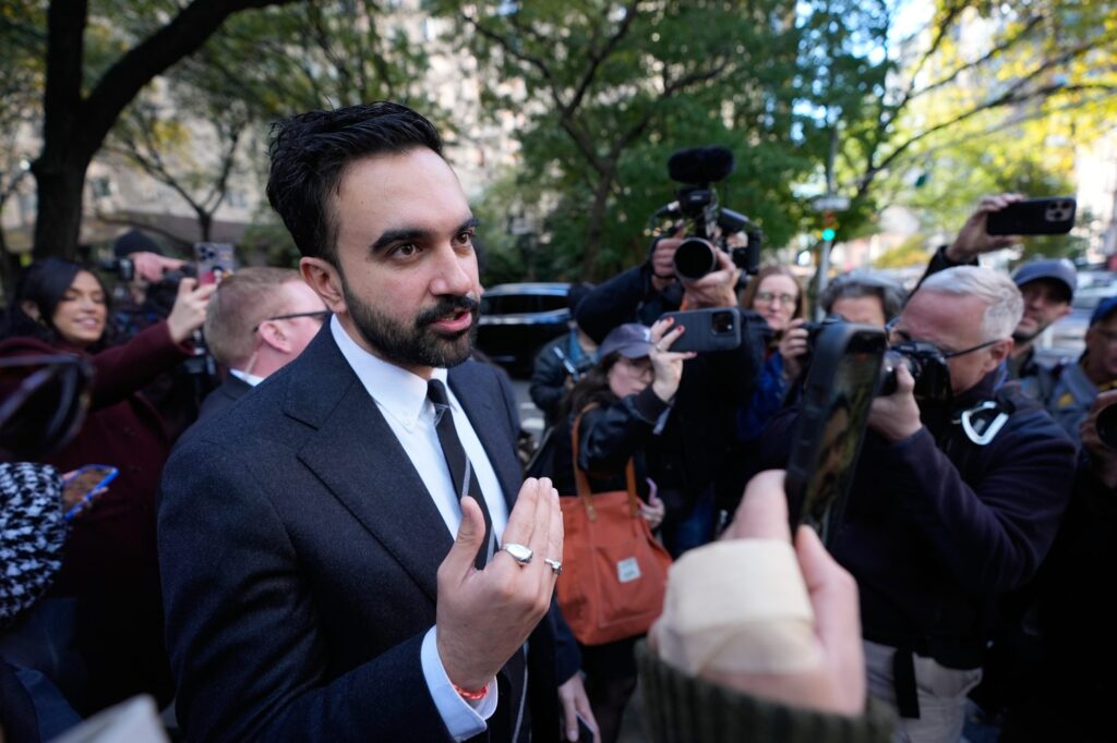 Politics: faced with criticism, mamdani pretends he's really the victim