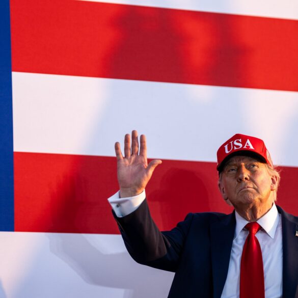 Politics: trump admin cancels $2.1 billion in chicago infrastructure projects