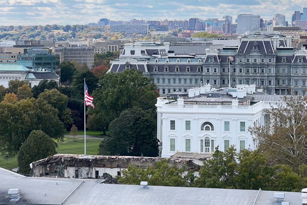 Politics: trump is rebuilding our nation’s pride with historic white