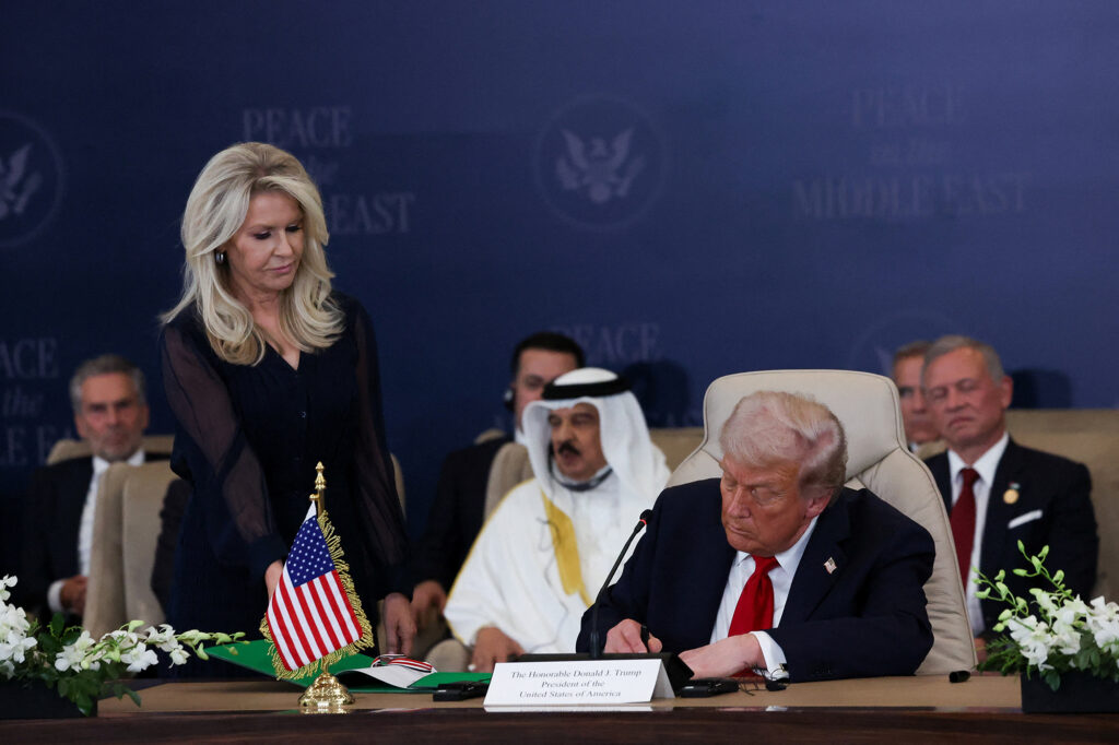 Politics: why trump is succeeding in the middle east where