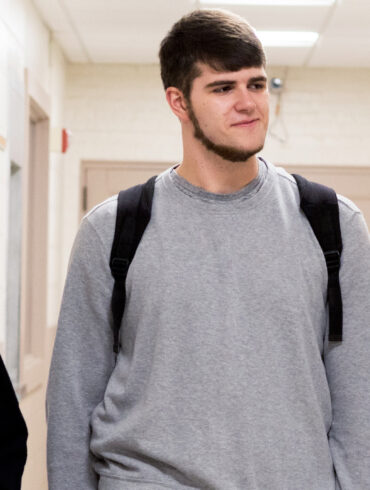 Satire news: impressionable teen falls in with wrong socioeconomic class