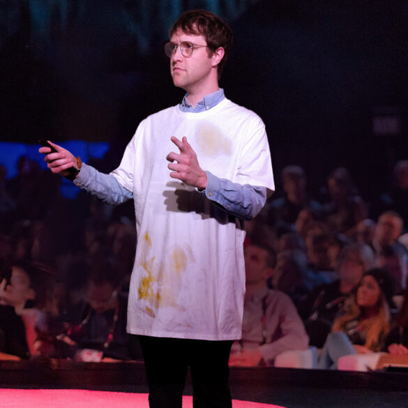 Satire news: macarthur ‘genius grant’ awarded to inventor of eatin’