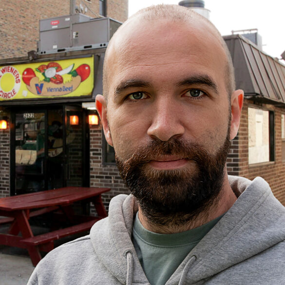 Satire news: man has favorite hot dog place for every