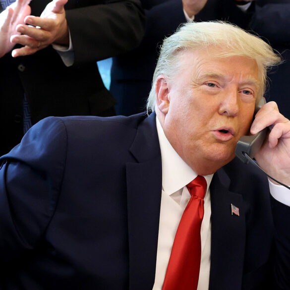 Satire news: trump touts productive call with putin about ballroom