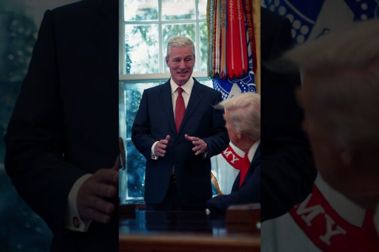 President Donald J. Trump receives the Richard Nixon Foundation's ARCHITECT OF PEACE AWARD. 🇺🇸🕊️