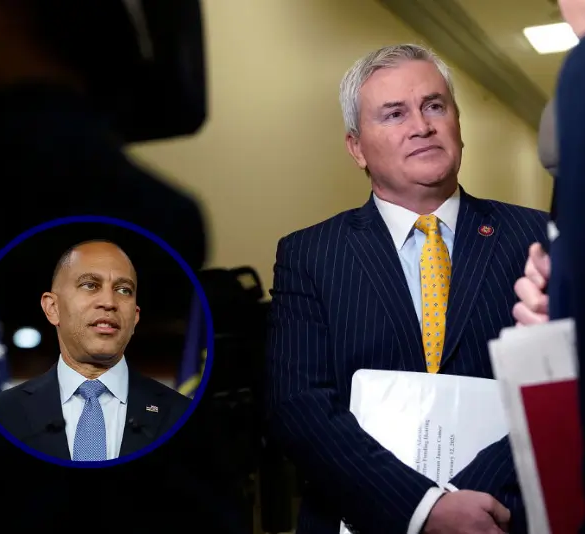 House Oversight Committee Chairman Rep. James Comer (R-KY) talks to reporters before a House Oversight and Government Reform Subcommittee on Delivering on Government Efficiency hearing in the Rayburn House Office Building on February 12, 2025 in Washington, DC. The subcommittee held a hearing titled “The War on Waste: Stamping Out the Scourge of Improper Payments and Fraud”. (Photo by Al Drago/Getty Images)//U.S. House Minority Leader Hakeem Jeffires (D-NY) speaks at a press conference on the government shutdown at the U.S. Capitol on October 08, 2025 in Washington, DC. The government remains shut down after Congress failed to reach a funding deal last week. (Photo by Kevin Dietsch/Getty Images)