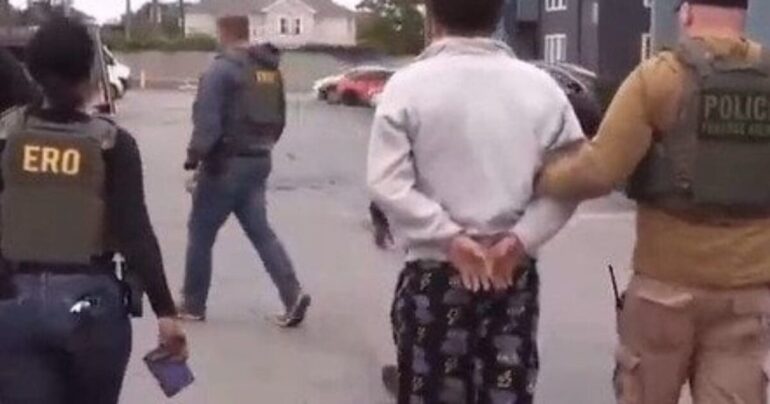 Thousands of Illegals Targeted in Trump Crackdown * 100PercentFedUp.com * by Anthony