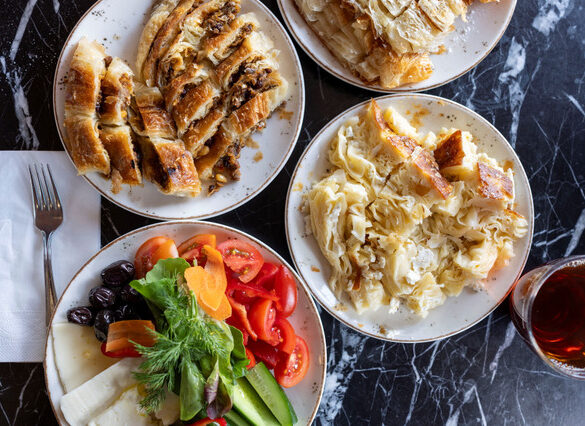 Politics: annual survey shows drop in thanksgiving dinner costs –