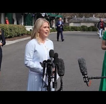 BREAKING: Karoline Leavitt EXPLOSIVE Clash at Press Conference on Comey & Letitia James!