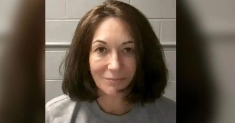 Politics: ghislaine maxwell prison staff and inmates ‘warned’ – ussa