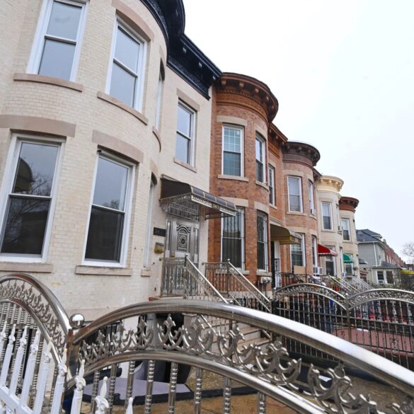 Politics: pray this new lawsuit frees up 'zombie' apartments —