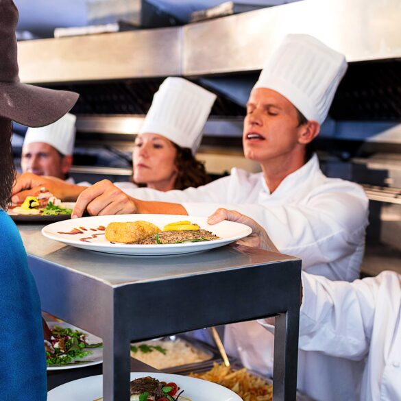 Satire news: exclusive soup kitchen offers free meals by invite