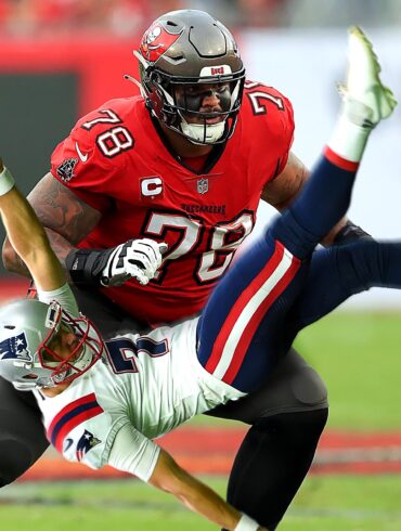 Satire news: patriots starting to regret drafting 130 pound linebacker based