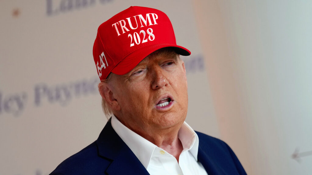 Satire news: pros and cons of a 3rd trump term