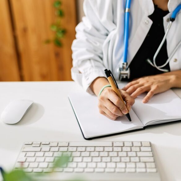 Travel & lifestyle: ai medical advice: a question doctors should