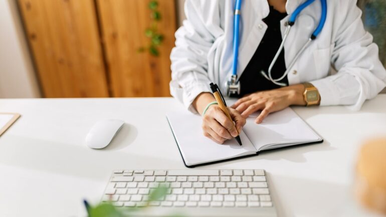 Travel & lifestyle: ai medical advice: a question doctors should