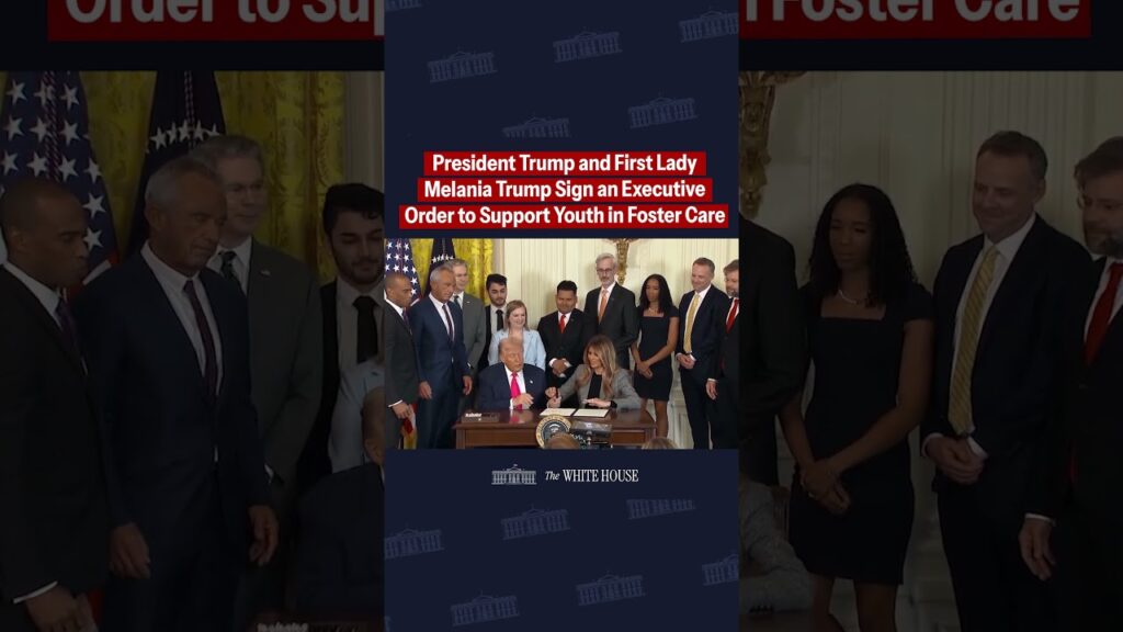 President Trump and First Lady Melania Trump sign an executive order for foster care children. 🇺🇸💙