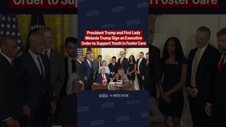 President Trump and First Lady Melania Trump sign an executive order for foster care children. 🇺🇸💙