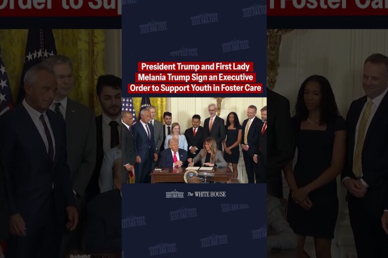 President Trump and First Lady Melania Trump sign an executive order for foster care children. 🇺🇸💙