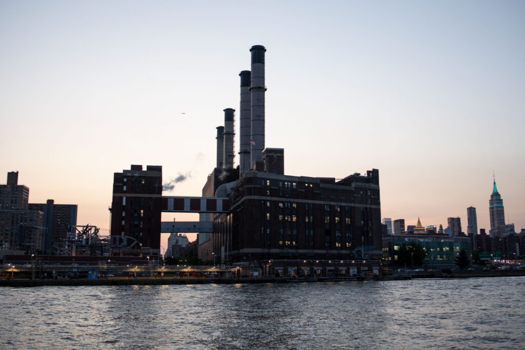 Politics: how nyc's foolish city council puts the power grid