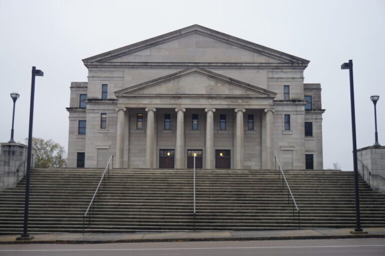 Politics: judge orders mississippi supreme court special elections, cites voting