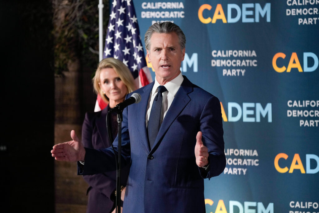 Politics: newsom disqualifies himself from the presidency in his own
