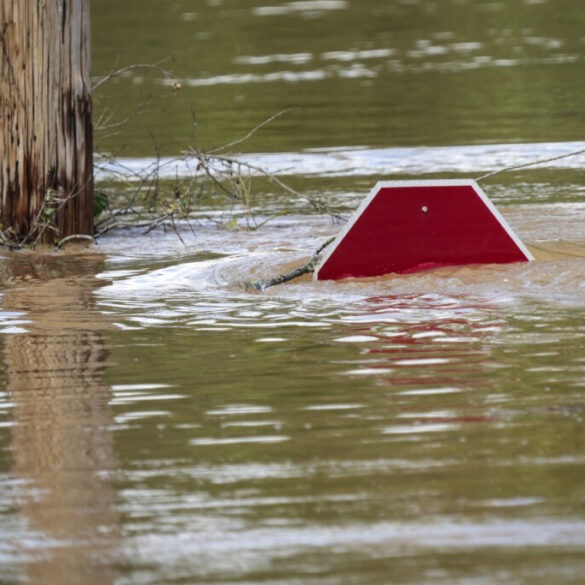 Politics: pacific northwest floods leave 100k facing evacuation – ussa