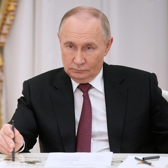 Politics: putin won't accept any peace deal until the cost