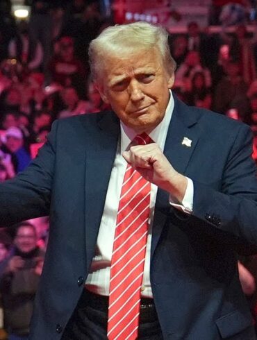 TRUMP DANCE RETURNS BETTER THAN EVER!