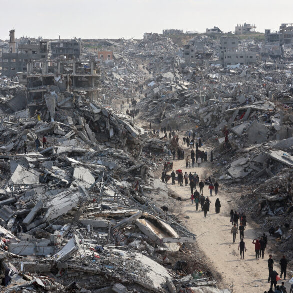 Politics: to save gaza, arab nations must oust hamas —