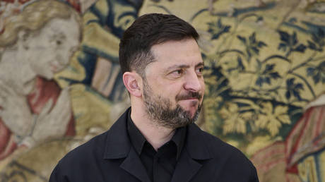 Politics: zelensky had a ‘difficult’ call with us negotiators –