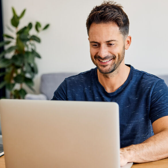 Satire news: man proudly saves $8 on pubic hair trimmer