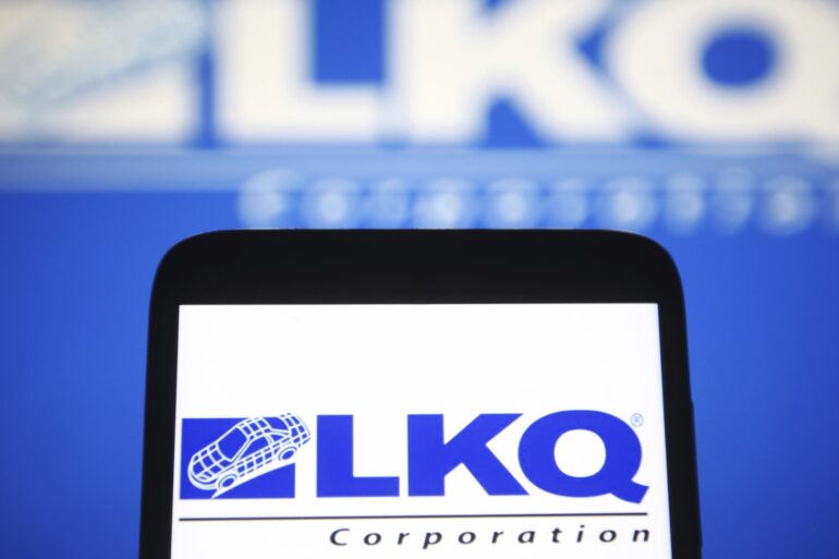Stock market: activist ananym capital urges lkq to sell its
