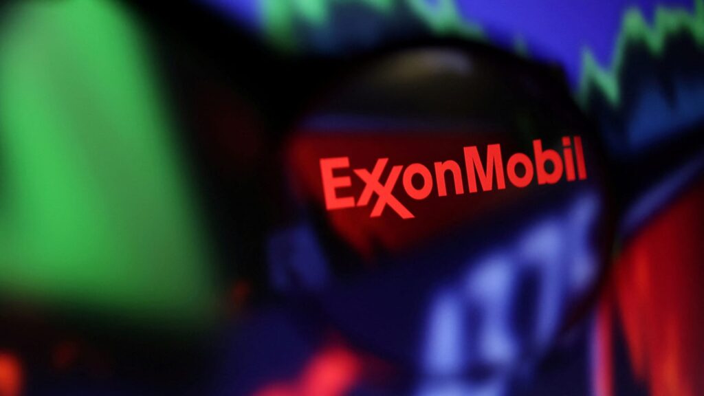 Stock market: nextera working with exxon to develop gigawatt data