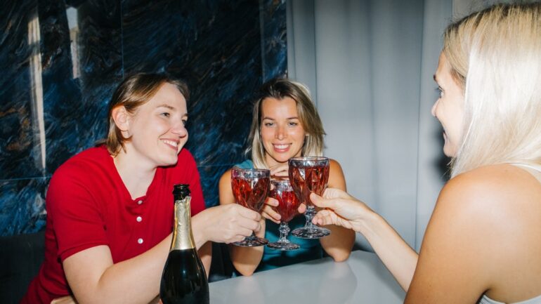 Travel & lifestyle: what you need to know about 'gray