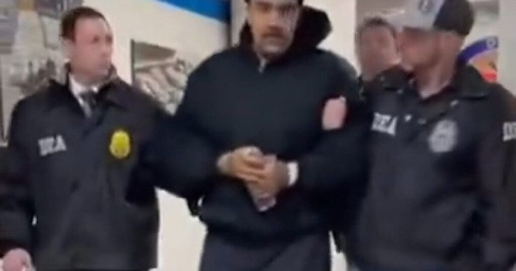 Nicolas Maduro PERP-WALKED at DEA Office in New York City * 100PercentFedUp.com * by Kaley