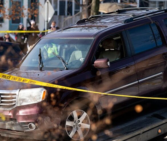 MINNEAPOLIS, MINNESOTA - JANUARY 07: A vehicle involved in a shooting by an ICE agent during federal law enforcement operations is towed away on January 07, 2026 in Minneapolis, Minnesota. According to federal officials, the agent, "fearing for his life" killed a woman during a confrontation in south Minneapolis. (Photo by Stephen Maturen/Getty Images)